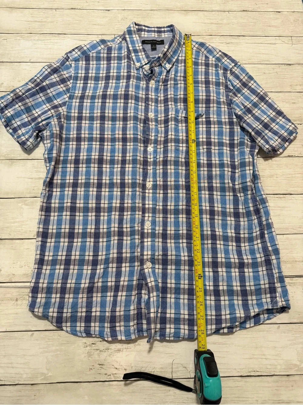 Banana Republic Blue Plaid Short-Sleeve Button-Down Shirt - Linen/Cotton Blend